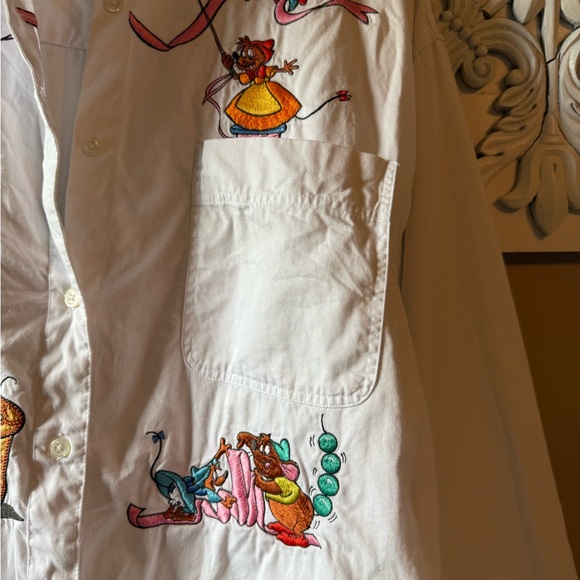 The Disney store White Shirt with Colorful Embroidery Cinderella’s mice - Picture 3 of 5